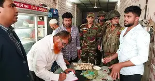 ভোক্তা অধিকার লঙ্ঘন: চাঁদপুরে ৫ প্রতিষ্ঠানকে জরিমানা